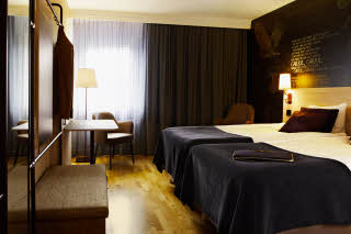 Kuvaoikeudet:: Petra Bindel, www.petrabindel.com, info@petrabindel.com, +46 708 83 26 90 Scandic Upplands Vasby, room